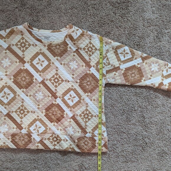 3/4 Sleeve Quilted Crew Neck Top | Land's End - Picture 4 of 6